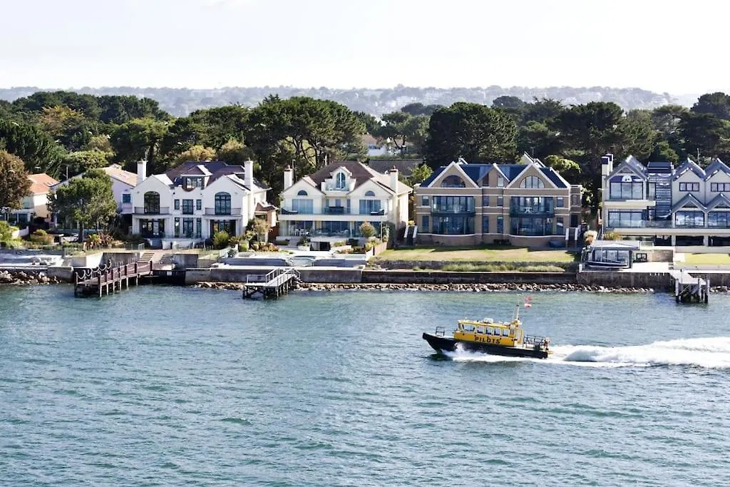 Break Away Nxt To Gardens! Pkg - Perfect Position! Apartment Bournemouth
