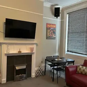 Apartment Ideal Location For & Town, Bournemouth