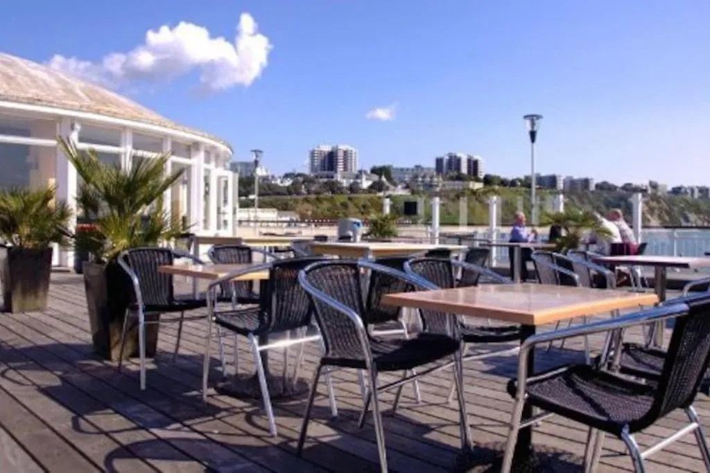 Break Away Nxt To Gardens! Pkg - Perfect Position! Apartment Bournemouth